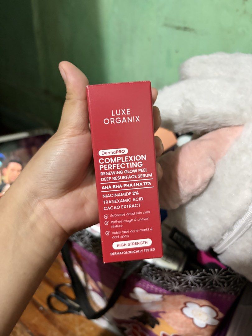 Luxe Organix Complexion Perfection Serum (Category: Face Care) located in Quezon City. Submitted by berrystrawng (Listing ID 1462093679, Image 1). Description: used once only rfs: affiliate.