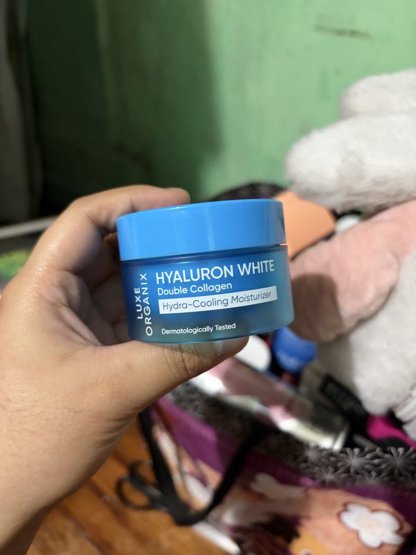 Luxe Organix Hyaluron White Moisturizer (Category: Face Care) located in Quezon City. Submitted by berrystrawng (Listing ID 1462048686, Image 1). Description: used once only rfs: affiliate.