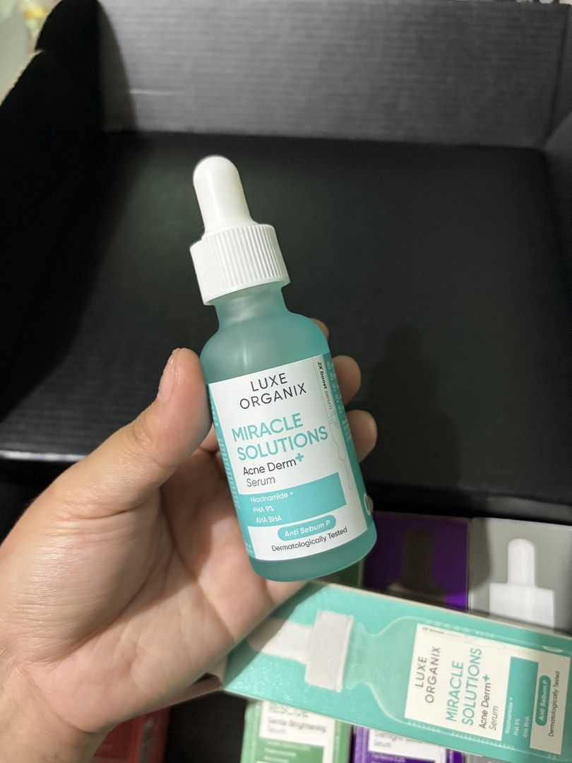 Luxe Organix Miracle Solutions Serum (Category: Face Care) located in Quezon City. Submitted by berrystrawng (Listing ID 1462044994, Image 2). Description: used once only rfs: affiliate.