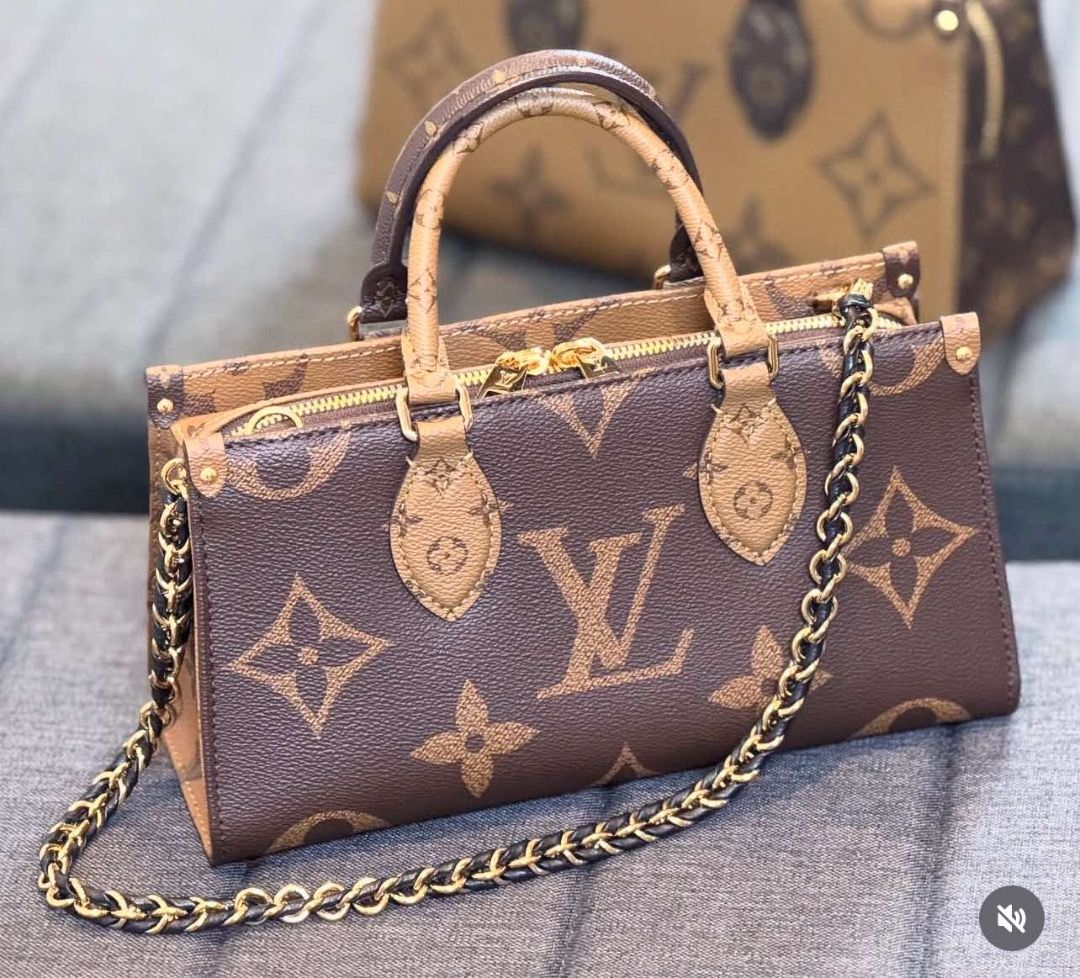 LV (Category: Luxury Bags & Wallets) located in Taguig. Submitted by johneric171985 (Listing ID 1462090278, Image 3). Description: Bought in LV Marina Bay Sands Singapore.
