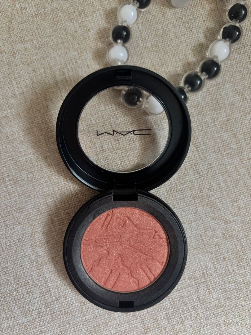 MAC Powder Blush - Peach Twist (Category: Makeup) located in Taguig. Submitted by unclatteredlife2124509 (Listing ID 1462103715, Image 2). Description: - MAC Powder Blush in shade 'Peaches' - Beautiful peachy-pink color with subtle shimmer - Embossed pattern still clear - Perfect for a healthy, natural flush - Comes in original compact with mirror Rfs: not my shade Swatched for 2-3x lang Does not come with the box but will make sure to securely p
