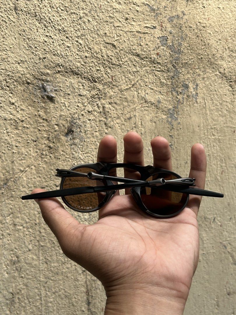 MADMAN OAKLEY (Category: Sunglasses & Eyewear) located in Manila. Submitted by cy_bakz (Listing ID 1462085075, Image 3). Description: JAPAN SUPLUS BOUGHT EXCELLENT CONDITION .