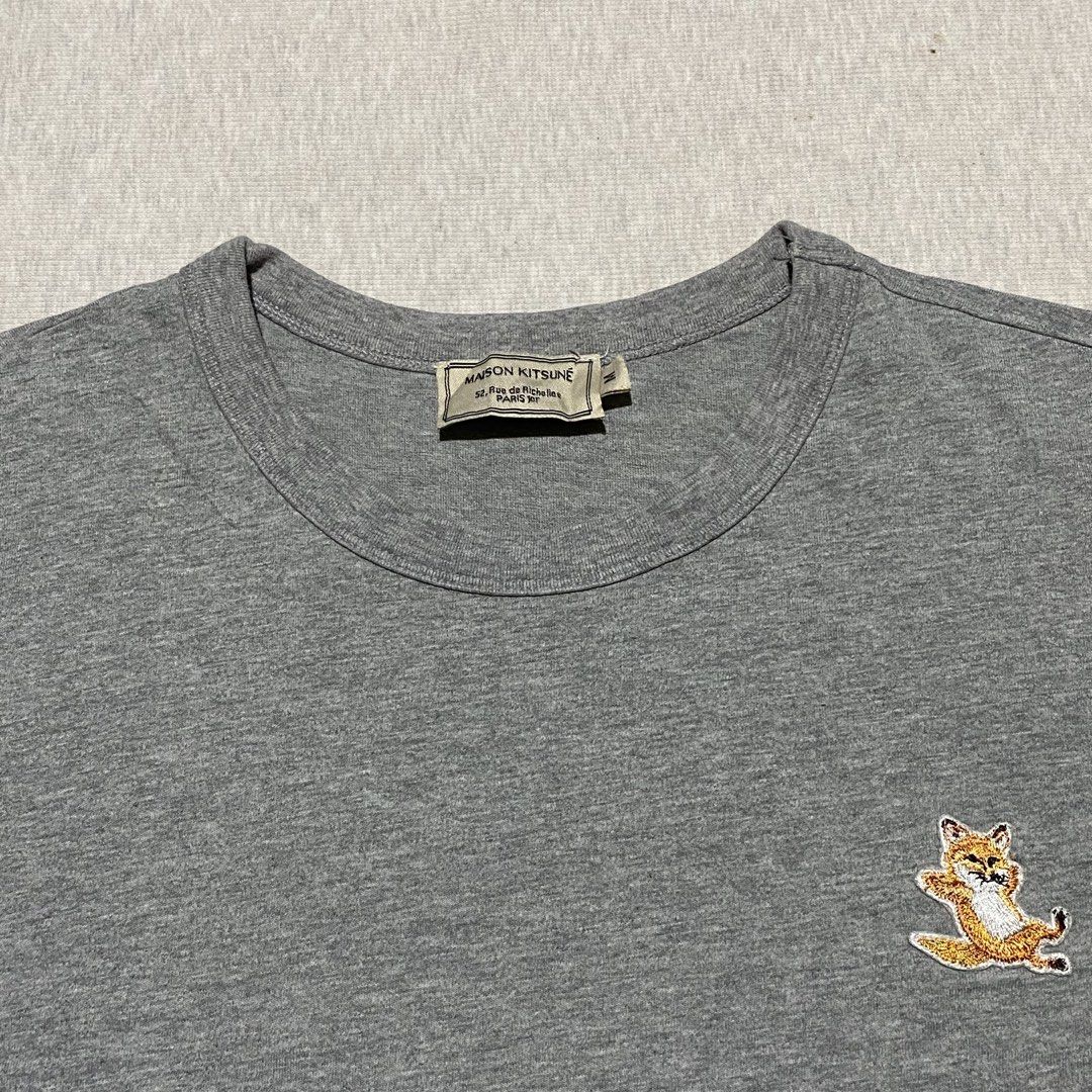 Maison Kitsune (Category: Tshirts & Polo Shirts ) located in Mabalacat. Submitted by stellargarments (Listing ID 1462075663, Image 2). Description: L - 25 W - 22 Condition -9.5/10 Super smooth Solid burda logo No stain Smooth on skin fabric Need wash fresh from bale lukot pa po Color may vary due to lighting.
