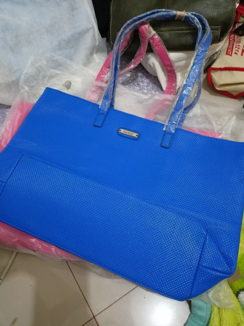 Mango (Category: Tote Bags) located in Manila. Submitted by ms.zhutil (Listing ID 1462240104, Image 3). Description: AUTHENTIC MANGO TOTE, 2 FOR 1500 1K EACH.