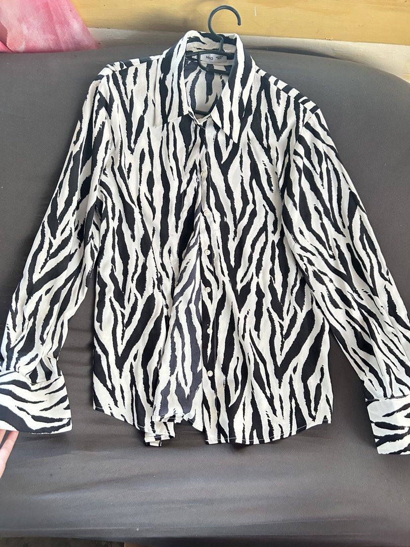 Mango Longsleeve (Category: Longsleeves) located in Alaminos. Submitted by angelsnoow (Listing ID 1462048545, Image 3). Description: .