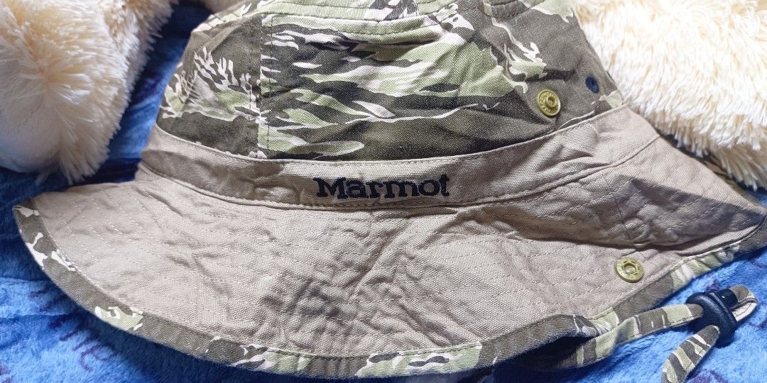 Marmot bucket hat (Category: Caps & Hats) located in General Santos City (Dadiangas). Submitted by japan-ukay (Listing ID 1462171389, Image 1). Description: .