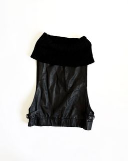 (Category: ) located in . Submitted by kr_closet (Listing ID 1462217485, Image 1). Description: .