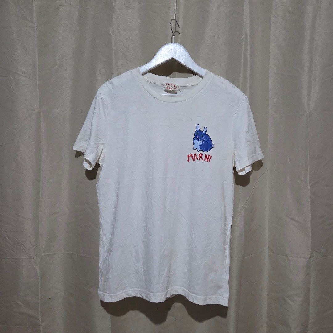 MARNI TOP (Category: Luxury Apparel) located in Santiago. Submitted by fromboxes (Listing ID 1462160696, Image 1). Description: Like new Ships thru J&T Isabela North Luzon Shipping Nationwide No rush shipping 😊😊.