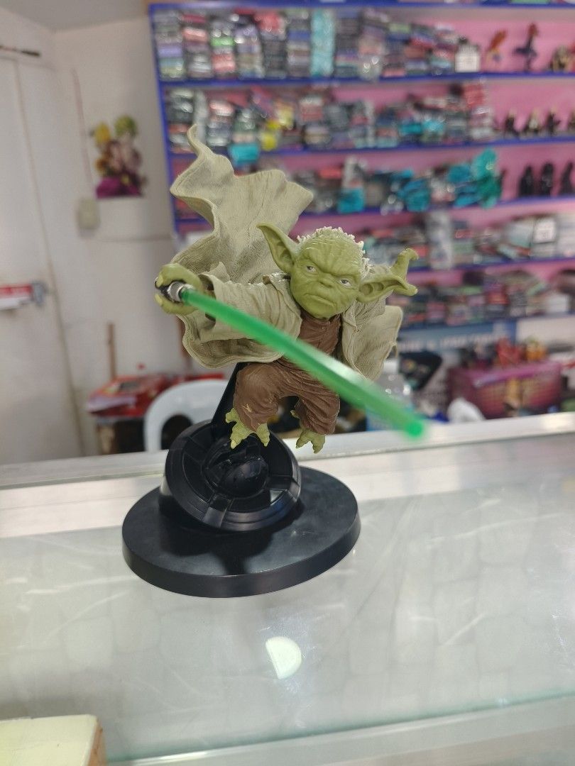 Master Yoda figure (Category: Figurines & Statues) located in Cebu City. Submitted by neilbox (Listing ID 1462078542, Image 1). Description: Loose as is di ko alam ano line pero auth. po sya. Loc: Cebu.
