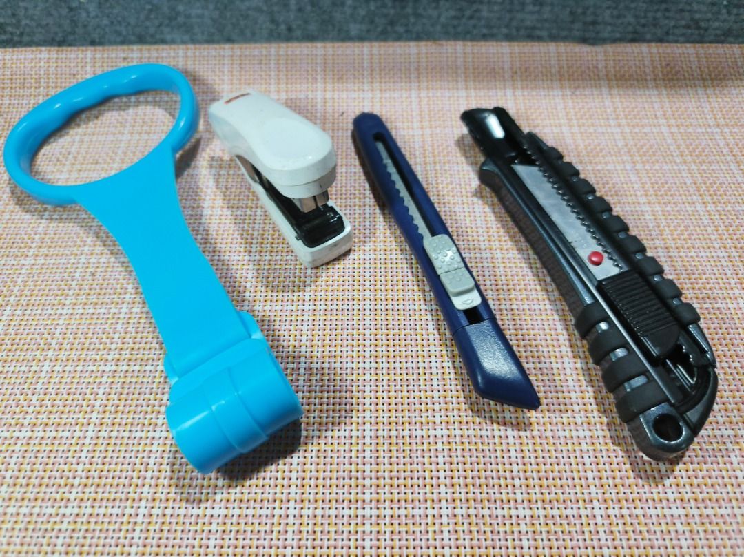 Max stapler, 2 japan cutters, and 1 handle (Category: Stationery & School Supplies) located in San Leonardo. Submitted by burgossanleonardo.12345 (Listing ID 1462200506, Image 2). Description: 1 pc MAX stapler 2 Japan brand cutters 1 plastic handle Selling as is.