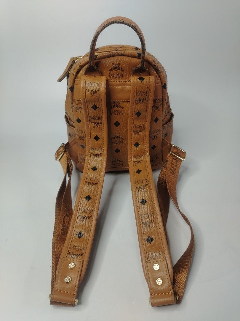 MCM munchen Backpack (Category: Backpacks) located in San Carlos. Submitted by fashiondesancarlos05 (Listing ID 1462089486, Image 2). Description: Needs cleaning Needs leather restoration inside.