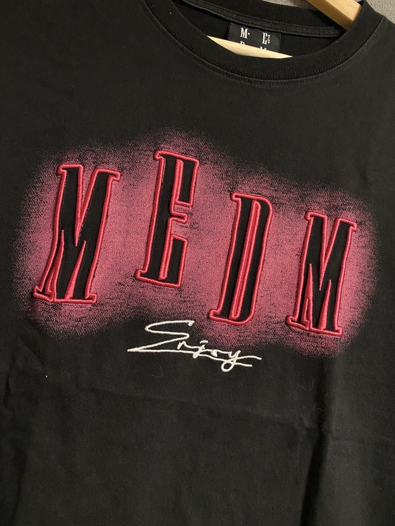 MEDM SHIRT (Category: Tshirts & Polo Shirts ) located in Cabuyao City. Submitted by ukaythriftshirt (Listing ID 1462133044, Image 2). Description: MEDM SHIRT EXCELLENT CONDITION LARGE DIMES 22-27 COLOR RATE 9/10 NO ISSUE - 450.
