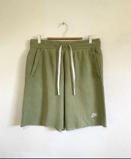 (Category: ) located in . Submitted by dandd_thrift_goods (Listing ID 1462139835, Image 1). Description: .