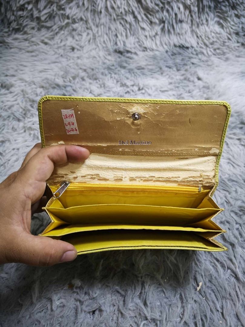 Metallic Gold Clean Flap Long Wallet (Category: Wallets & Card holders) located in Santa Cruz. Submitted by jmy_surplus.2 (Listing ID 1462175610, Image 2). Description: Size ; L - 4.6 W - 7.6 Color ; Gold Type ; Wallet Brand ; No brand Material ; Synthetic Style ; Snap Closure Flap Long Wallet LR 129 JMY 1 Batch #221.