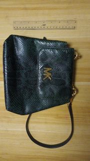 (Category: ) located in . Submitted by phyliciasantos5774 (Listing ID 1462180339, Image 1). Description: .