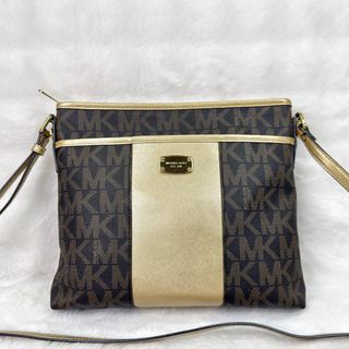 (Category: ) located in . Submitted by jhypeluxstore (Listing ID 1462096807, Image 1). Description: .