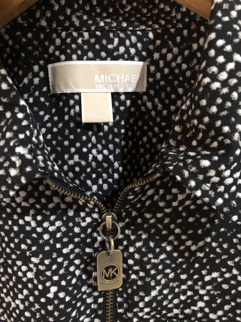 MICHAEL KORS LONGSLEEVE (Category: Longsleeves) located in Santa Rosa. Submitted by eceldg05 (Listing ID 1462106718, Image 3). Description: MICHAEL KORS Blk & white speckled zip front longsleeve 3/4 can do also Medium Bnw cond.