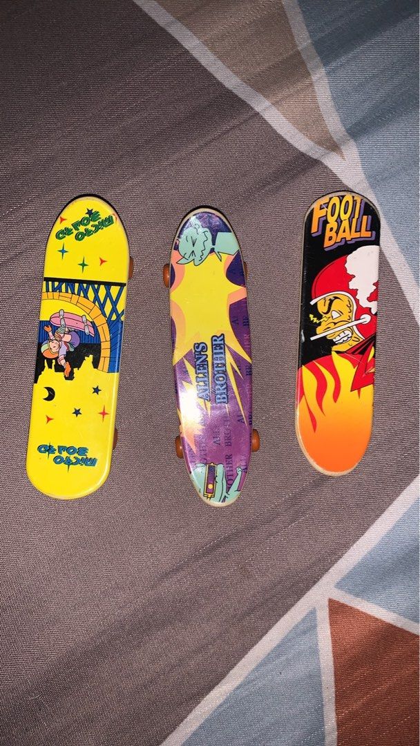 MICRO FINGERBOARD 2 pieces 1 free board (Category: Other Stationery & Craft) located in San Jose. Submitted by kapitan.onixxc (Listing ID 1462111385, Image 1). Description: .