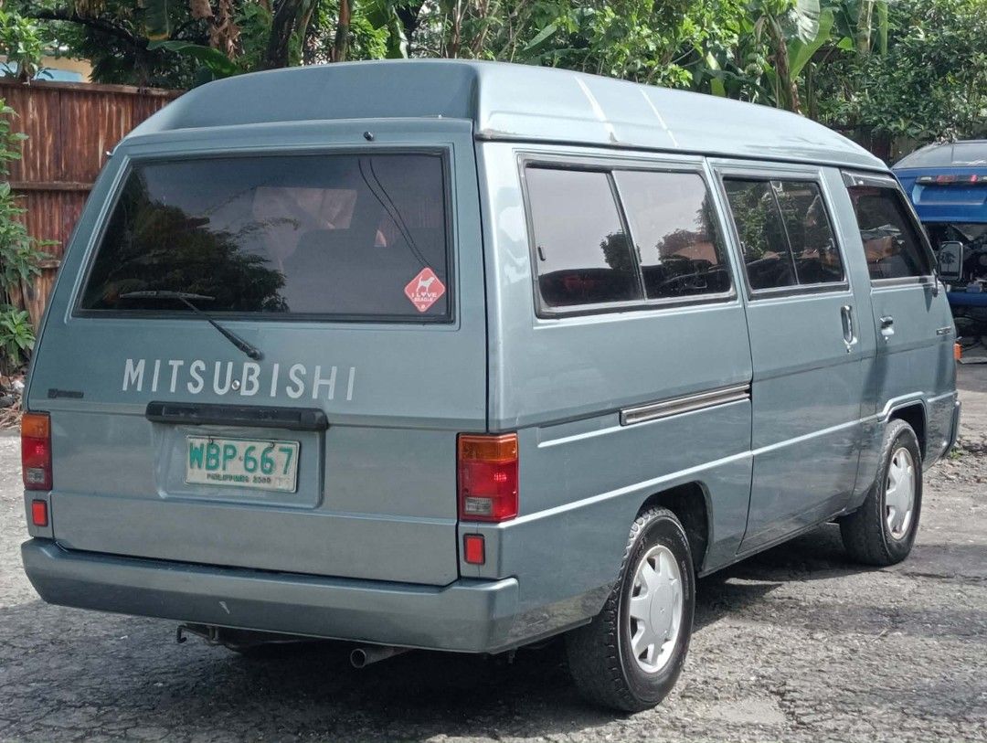 Mitsubishi 1997 Versa Van Versa Van Manual (Category: Used Cars) located in Quezon City. Submitted by comfordable.ventures (Listing ID 1462159006, Image 2). Description: Working: -Engine (in good condition) -AC (malamig) -Stereo In short, goods lahat lahat ng important machines para tumakbo ung van. Honest issue: -Rehistro (3yrs) paso. Ung mother file, nasa East Ave. -Sidings ng interior (makikita sa pics) -235k plus ung ODOMETER -Original Paint 