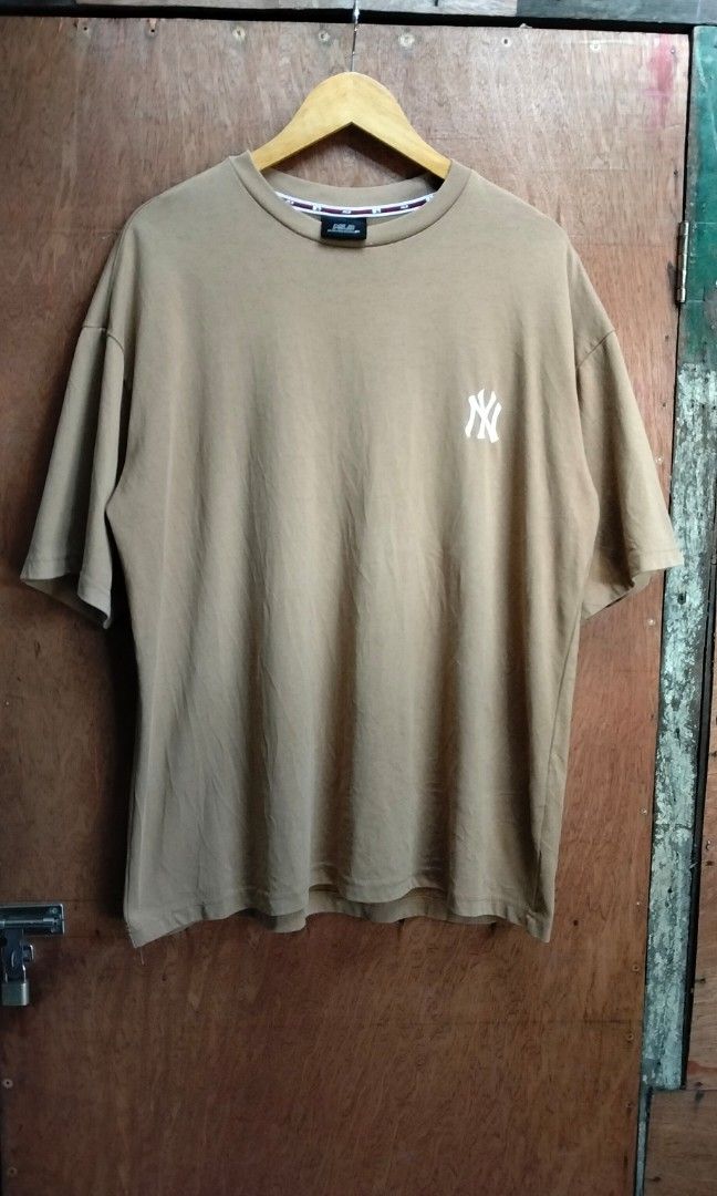 MLB New York Yankees (Category: Activewear) located in Manila. Submitted by partidothrift (Listing ID 1462059909, Image 2). Description: .