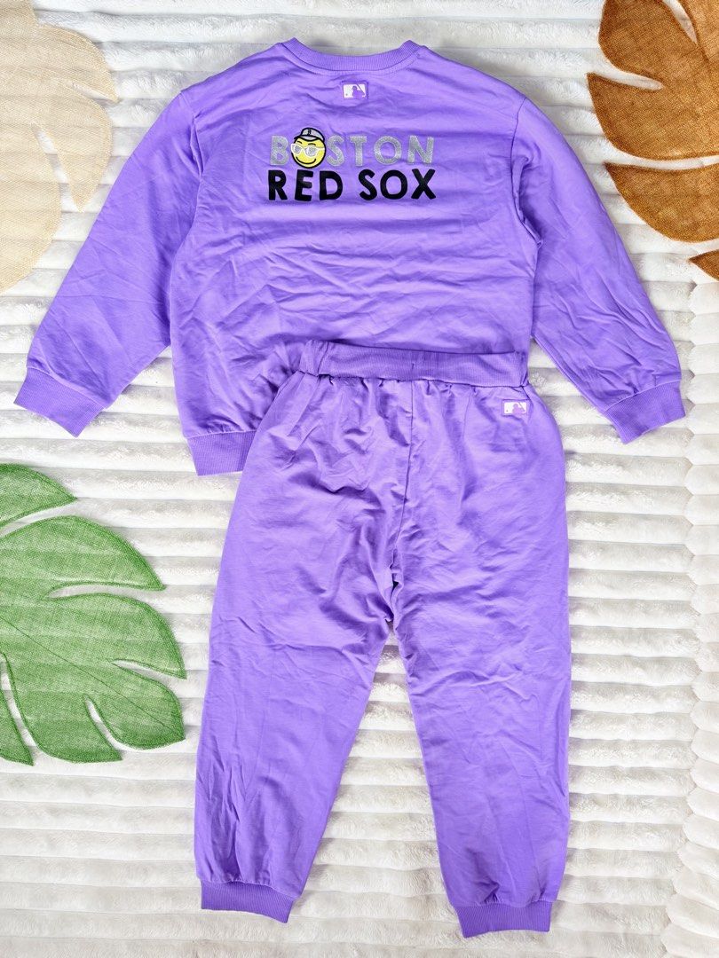 MOB BOSTON Redsox Terno -Cotton Purple 9Y (Category: Babies & Kids Fashion) located in La Trinidad. Submitted by true_kidsclothing (Listing ID 1462176281, Image 2). Description: 𝙎𝙞𝙯𝙚 𝙤𝙣 𝙩𝙖𝙜: 9 yrs old 💯Legit / Authentic 📌Excellent used condition 📌Color rate: 9.8/10 .