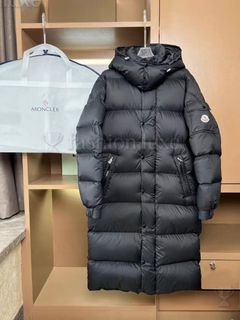 (Category: ) located in . Submitted by fashion_collection (Listing ID 1462106225, Image 1). Description: .
