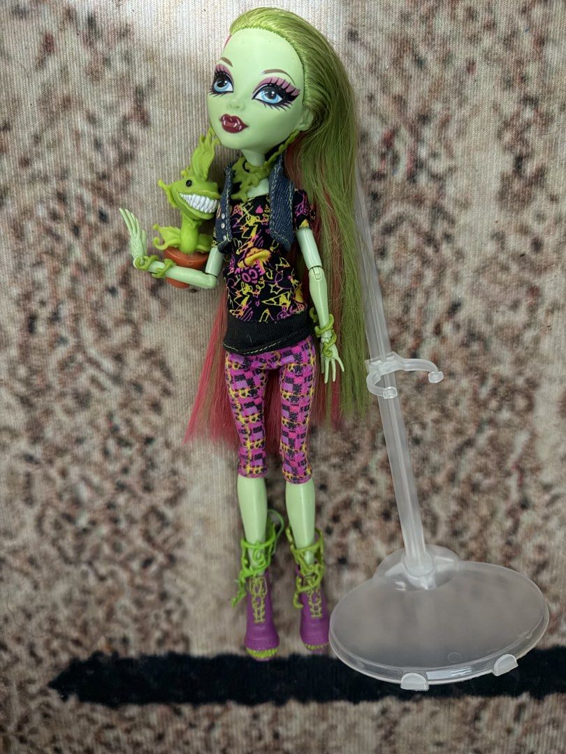 Monster High Doll Venus McFlytrap with Pet - G1 (Category: Figurines & Statues) located in Angeles City. Submitted by yellowhaven (Listing ID 1462212852, Image 1). Description: - Monster High Venus McFlytrap doll - Complete outfit, with pet - with free stand (not original) Payments and Shipments are every Fridays-Sundays. .