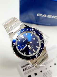 （分類：）位於 。 由 montres_company_since1993 提交（商品編號 1460559806，圖片 1）。簡介： 。