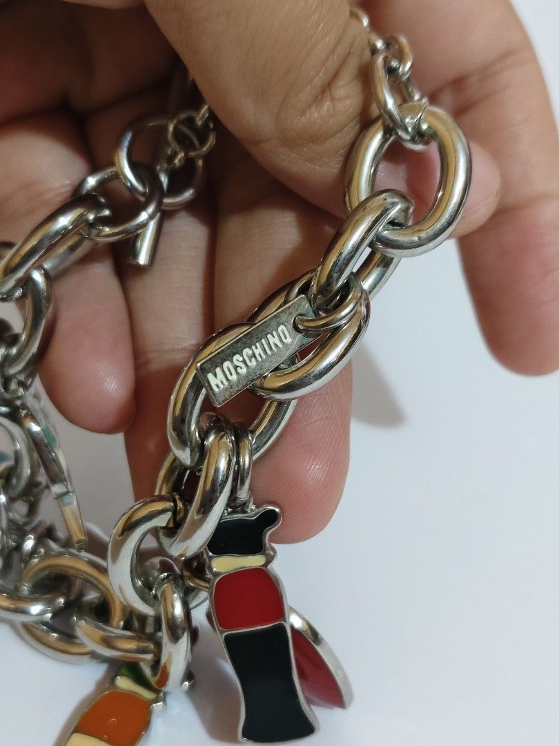 Moschino Bracelet (Category: Bracelets) located in Bayombong. Submitted by ecec1992 (Listing ID 1462155232, Image 3). Description: excellent condition walang gasgas.