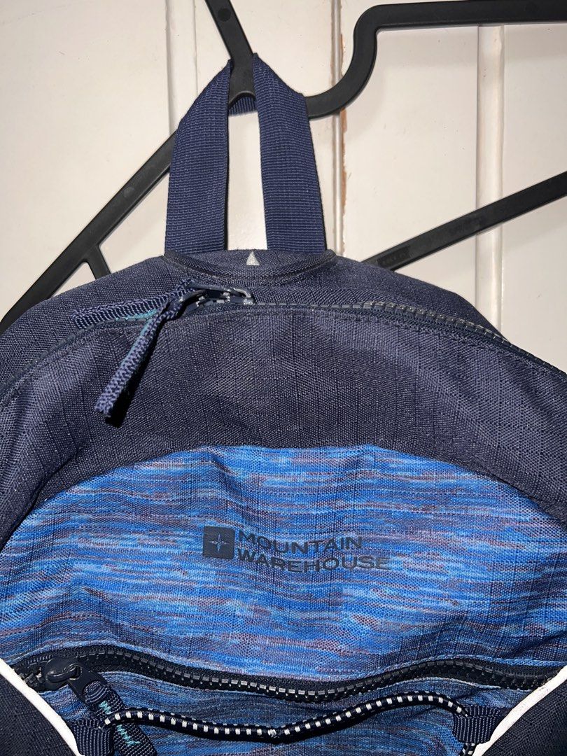 Mountain Warehouse 18L Bolt Backpack (Category: Backpacks) located in Tanza. Submitted by shunsuiiii (Listing ID 1462255765, Image 2). Description: - RFS: Decluttering - Payment: Gotyme/Maribank/Gcash.