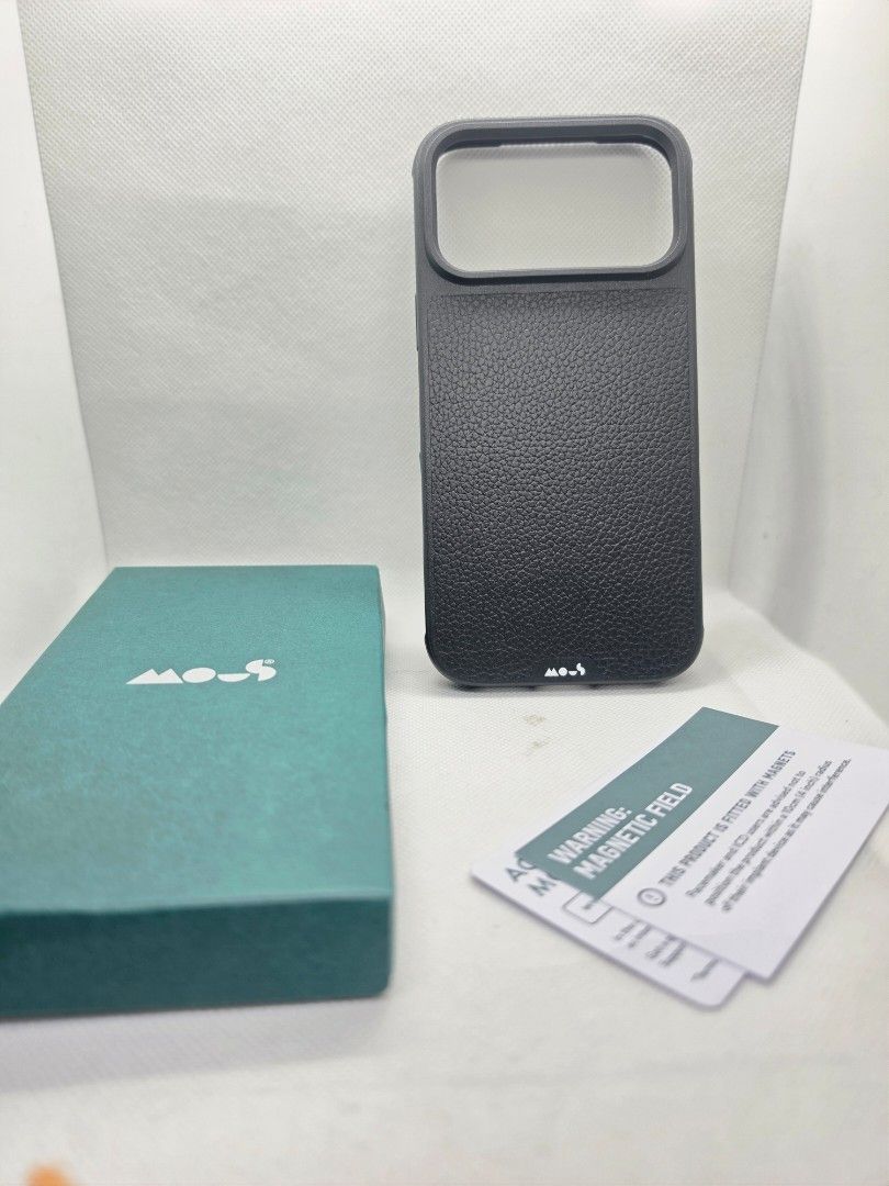 Mous case for iphone 18 pro max (Category: Cases & Sleeves) located in Las Pinas. Submitted by jhered (Listing ID 1461820630, Image 3). Description: Sale Brandnew Original With magsafe Sealed Sale for 4600 Las pinas area.