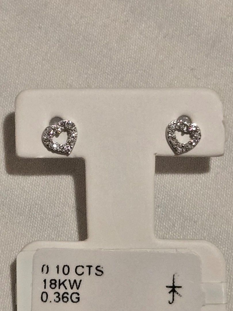 Natural Diamond open heart dainty stud (Category: Earrings) located in Quezon City. Submitted by bags4ever (Listing ID 1462210692, Image 1). Description: dainty natural diamond sale!.