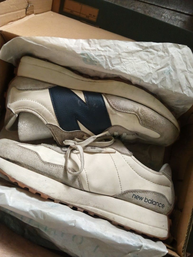 NB 327 Moon beam (Category: Sneakers) located in Del Monte. Submitted by jcroyal_ (Listing ID 1462046492, Image 2). Description: used but not abused 😭.