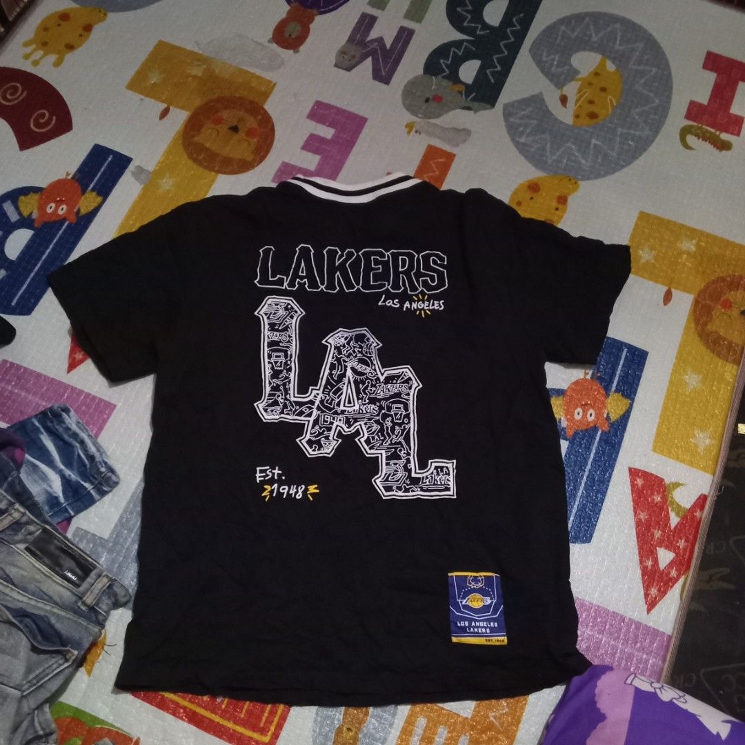 Nba Lakers jack n Jones (Category: Formal Shirts) located in Manila. Submitted by tcbukay_zxc25 (Listing ID 1462152527, Image 2). Description: nba Lakers x jack n Jones excellent pa toh dime's 21x28.