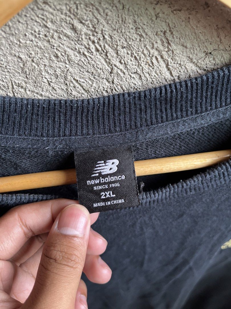 NEW BALANCE SWEATER (Category: Hoodies) located in Cagayan de Oro. Submitted by rewornthriftph (Listing ID 1462046505, Image 3). Description: width: 24 length: 27.5 large | OVERSIZED also on medium Color rate: 9/10 Issue: NEED WASH In EXCELLENT Condition See details and reference on slides Payment Methods: GCASH/JNT PLS MANAGE YOUR EXPECTATIONS. THRIFT ITEMS, NO CANCELLATION ₱400.