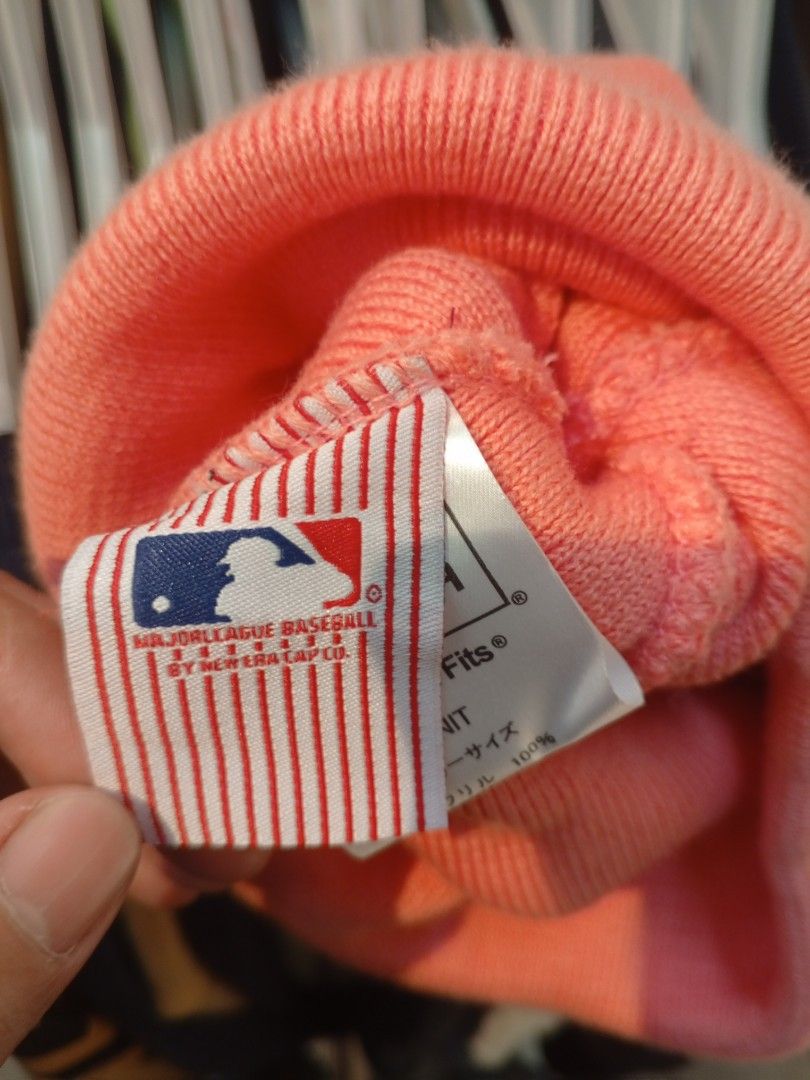 New Era X Mlb Beanie NY (Category: Caps & Hats) located in Bacolod City. Submitted by i.thrifting (Listing ID 1462095422, Image 3). Description: New Era X Mlb Beanie Prestine Condition Complete tags no isse hangtag na kng kulang.