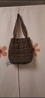（分類：）位於 。 由 purchasing69600 提交（商品編號 1462202975，圖片 1）。簡介： 。
