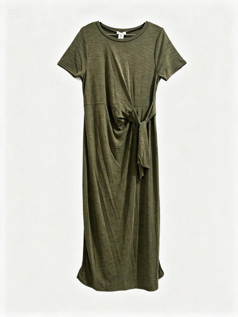 NICOLE MILLER (Category: Dresses) located in Davao. Submitted by sart0ria85 (Listing ID 1462182382, Image 1). Description: A jersey stretchable long dress with side slit perfect for daily wears for comfort. 66% MODAL 34% POLYESTER MADE IN MEXICO 🇲🇽 MEDIUM. Size 6 EXCELLENT CONDITION (92/100).
