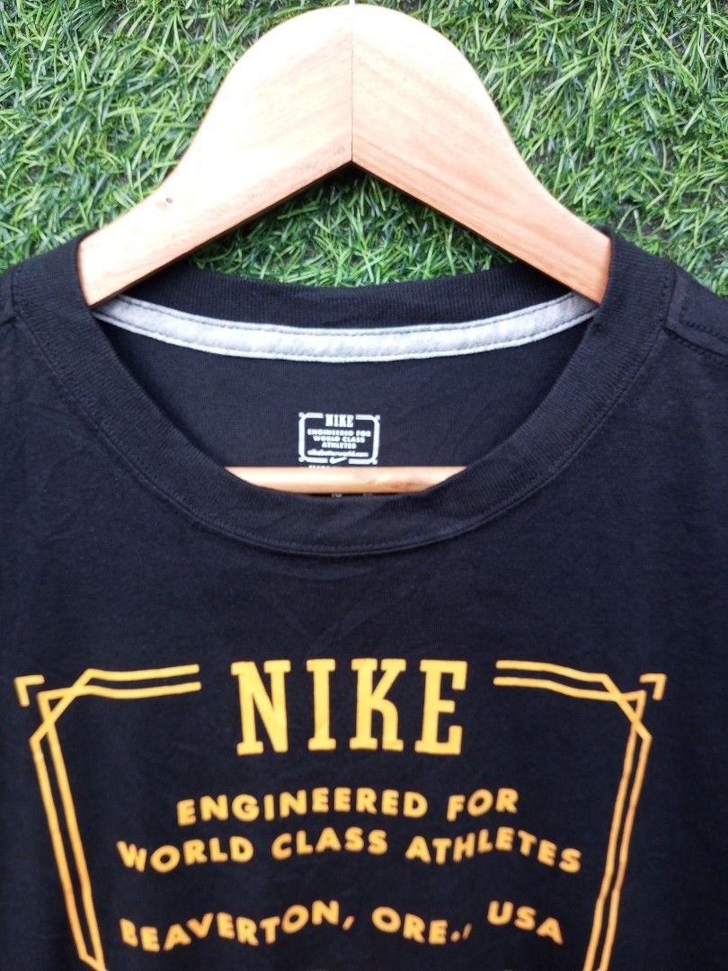 nike (Category: Tshirts & Polo Shirts ) located in Santa Cruz. Submitted by romel_garments (Listing ID 1462141470, Image 3). Description: Nike excellent condition no issue crispy condition large to semi xl best fit length 28 width 22.5 Cr 10/10.