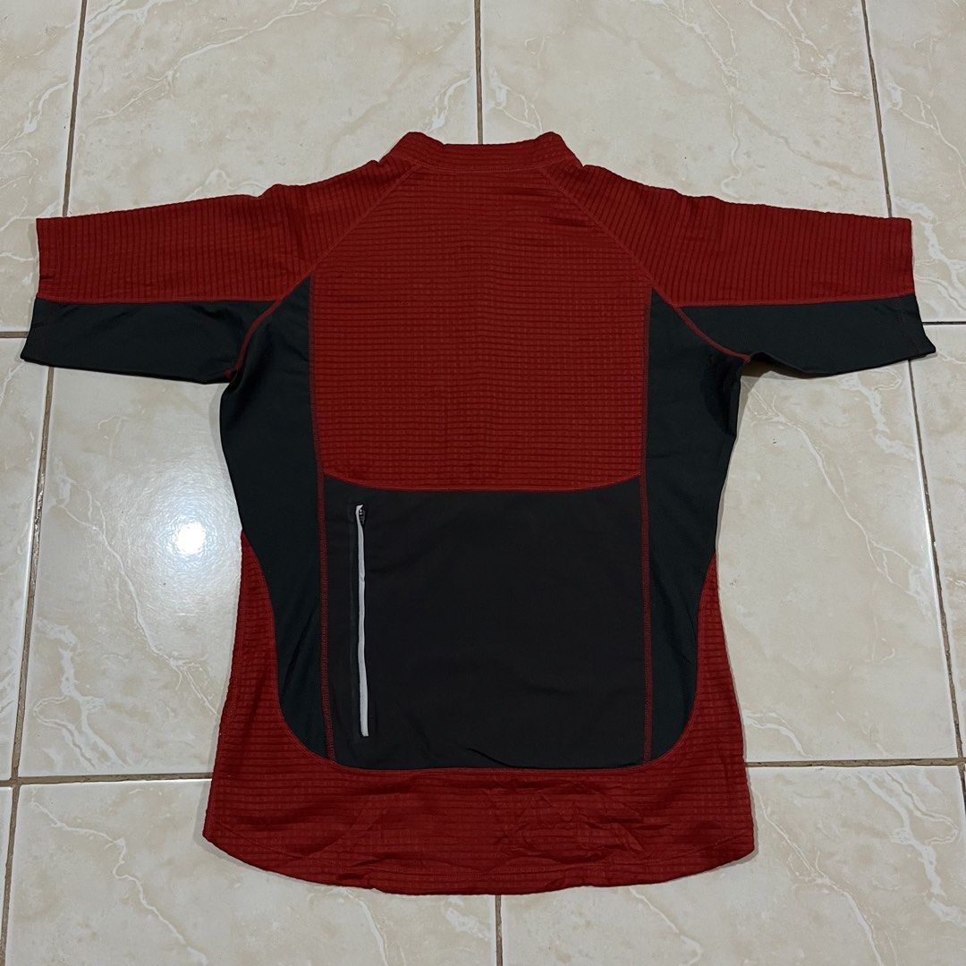 Nike ACG (Category: Tshirts & Polo Shirts ) located in Alubijid. Submitted by rstylthrft (Listing ID 1462201655, Image 3). Description: .