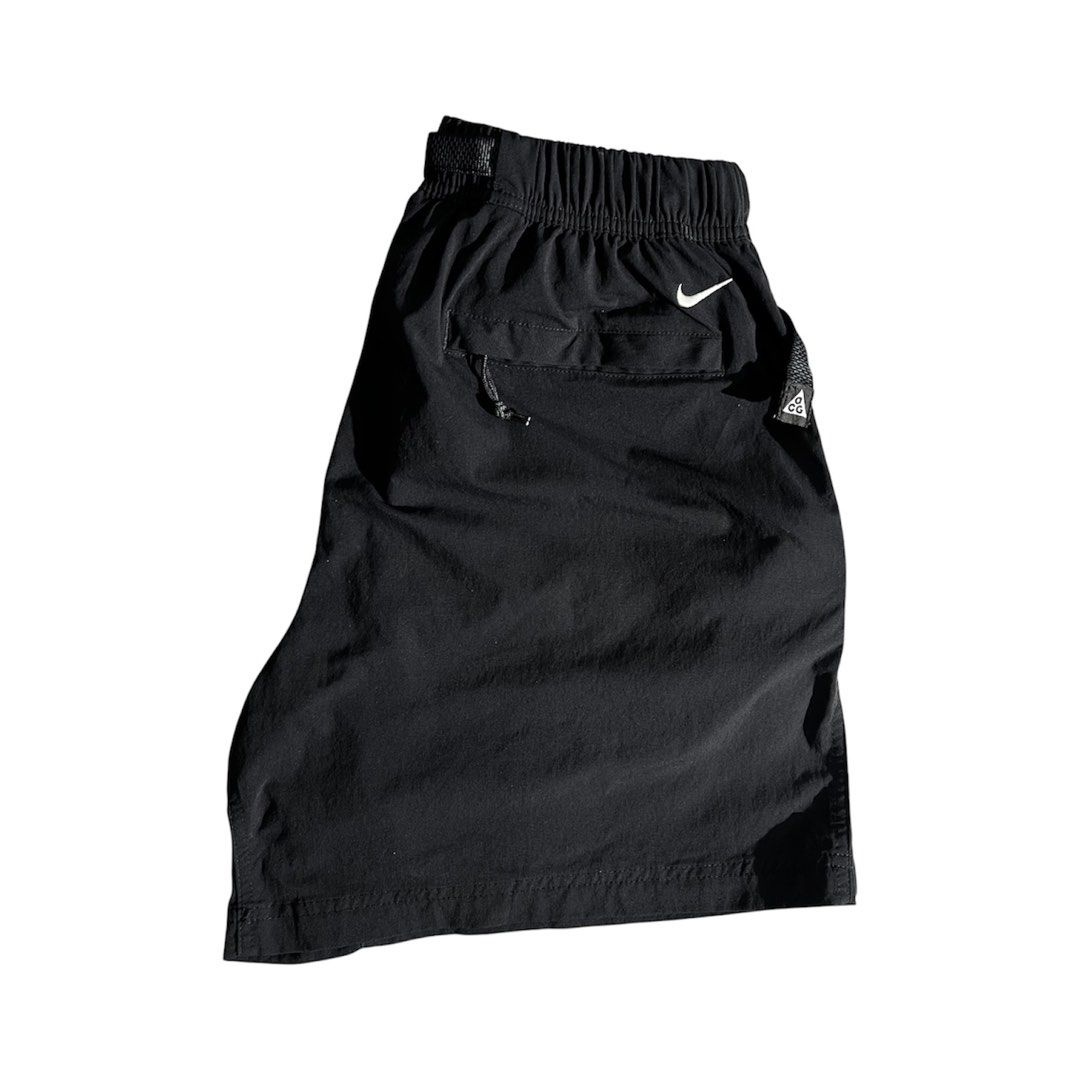 Nike ‘ACG’ Hike Shorts (Category: Shorts) located in Daraga. Submitted by th3cliquejunks (Listing ID 1462187172, Image 3). Description: Nike ‘ACG’ Hike Shorts Tagged Size: Large Condition: 10/10 Flawless Carabiner Still Intact Measurement: Waist: 32” Length: 17” - 2,480 Dm!.