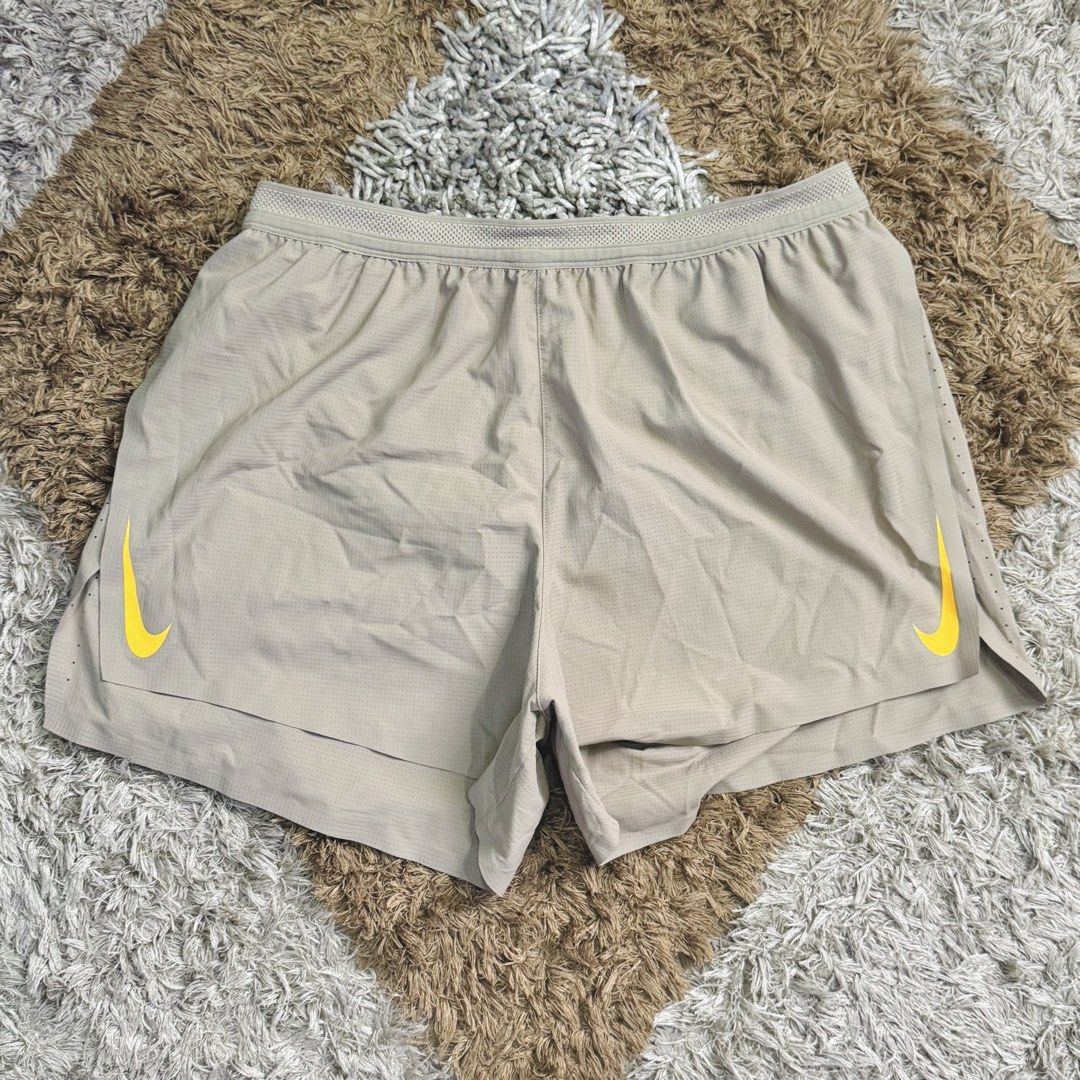 NIKE AEROSWIFT SPLIT SHORT (Category: Activewear) located in Manila. Submitted by visvim24 (Listing ID 1462135247, Image 1). Description: sz L.