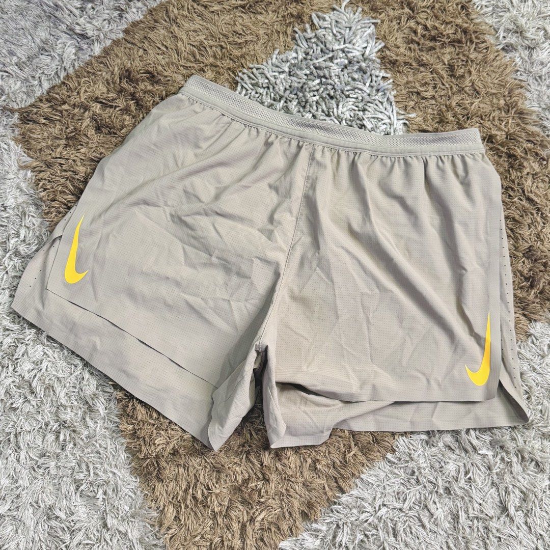 NIKE AEROSWIFT SPLIT SHORT (Category: Activewear) located in Manila. Submitted by visvim24 (Listing ID 1462135247, Image 2). Description: sz L.