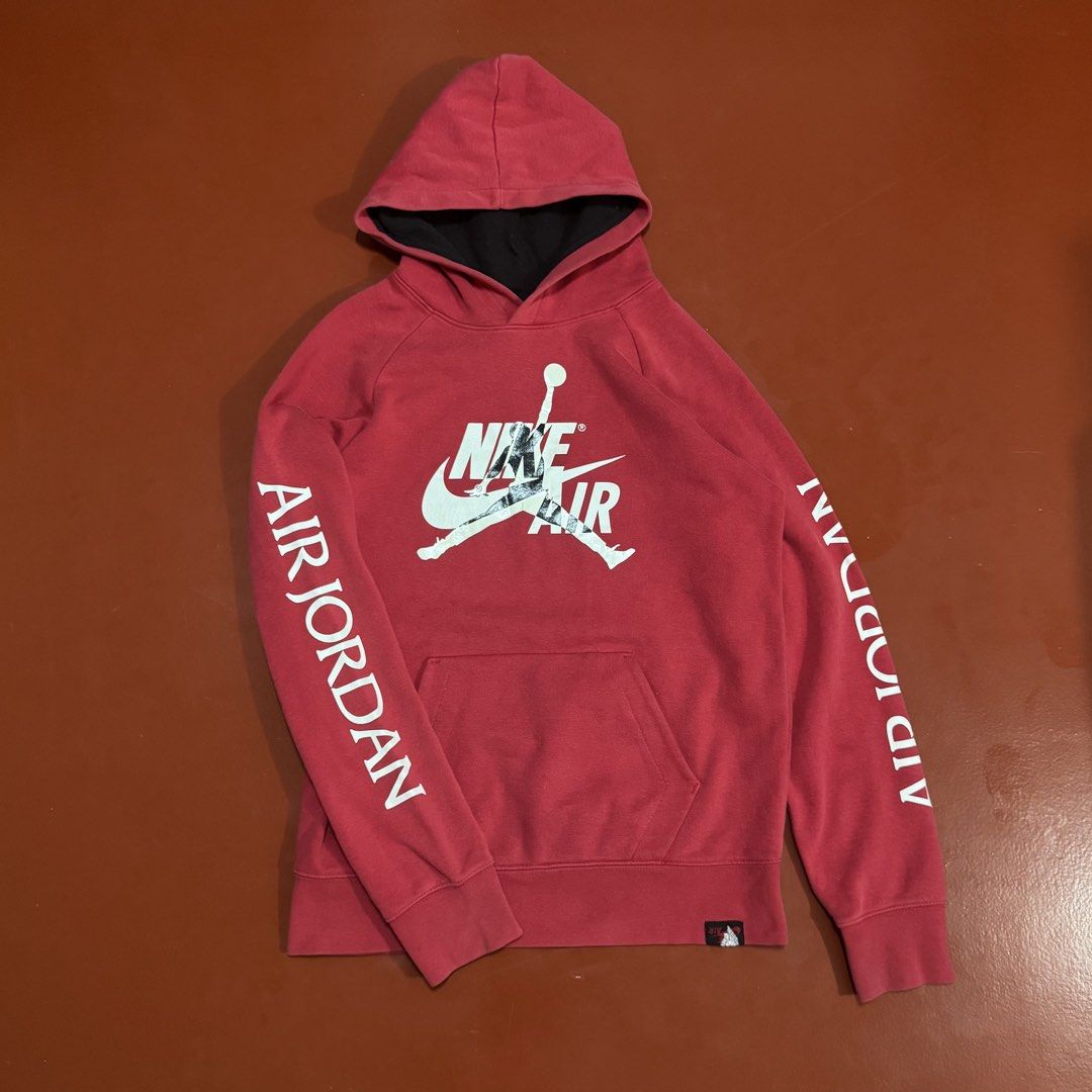 NIKE AIR JORDAN HOODIE (Category: Coats, Jackets and Outerwear) located in Pasig City. Submitted by buzzthrifty (Listing ID 1462205839, Image 1). Description: SIZE XL ON TAG BEST FIT ⬇️ S-M MEN M-L WOMEN 20x26 EXCELLENT CONDITION MINIMAL HAIRLINE SA PRINT .