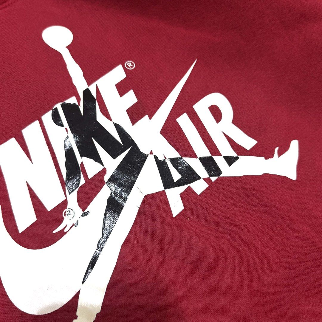 NIKE AIR JORDAN HOODIE (Category: Coats, Jackets and Outerwear) located in Pasig City. Submitted by buzzthrifty (Listing ID 1462205839, Image 3). Description: SIZE XL ON TAG BEST FIT ⬇️ S-M MEN M-L WOMEN 20x26 EXCELLENT CONDITION MINIMAL HAIRLINE SA PRINT .