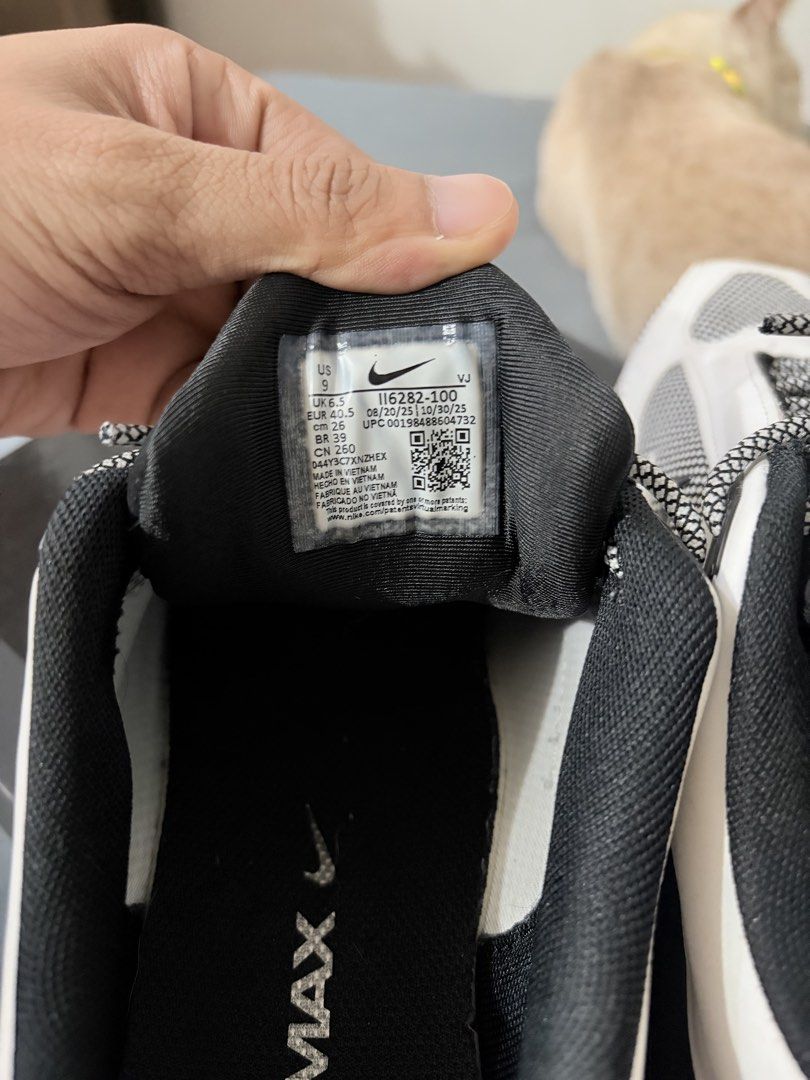Nike Air Max Muse (White Black) (Category: Sneakers) located in Caloocan City. Submitted by ton.things (Listing ID 1462241151, Image 2). Description: - Nike Air Max Muse - Colorway: White and Black - Includes Original Box - Size: Men = 7.5 & Women: 9 - Used three times lang RFS: Wrong size .