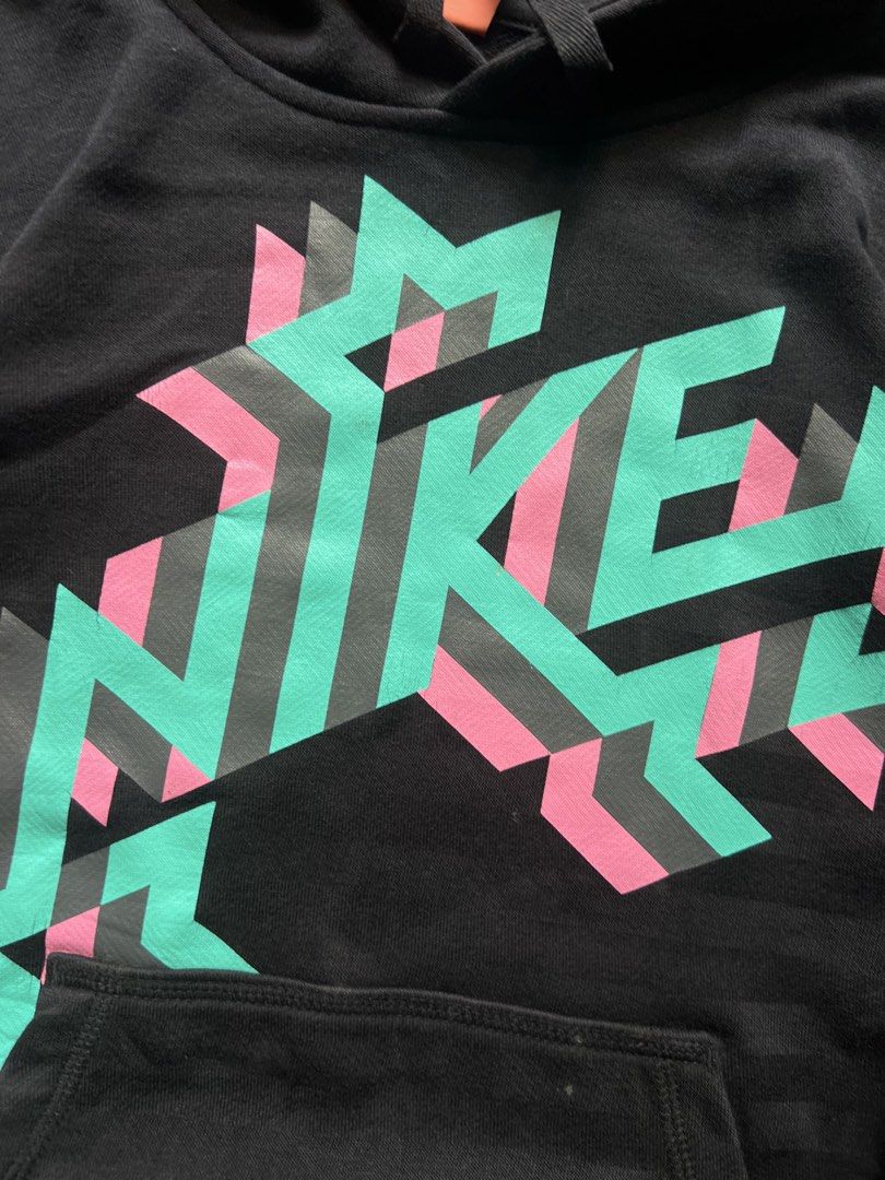 NIKE ATHLETIC (Category: Coats, Jackets and Outerwear) located in Manila. Submitted by thriftwhoop (Listing ID 1462041392, Image 2). Description: .