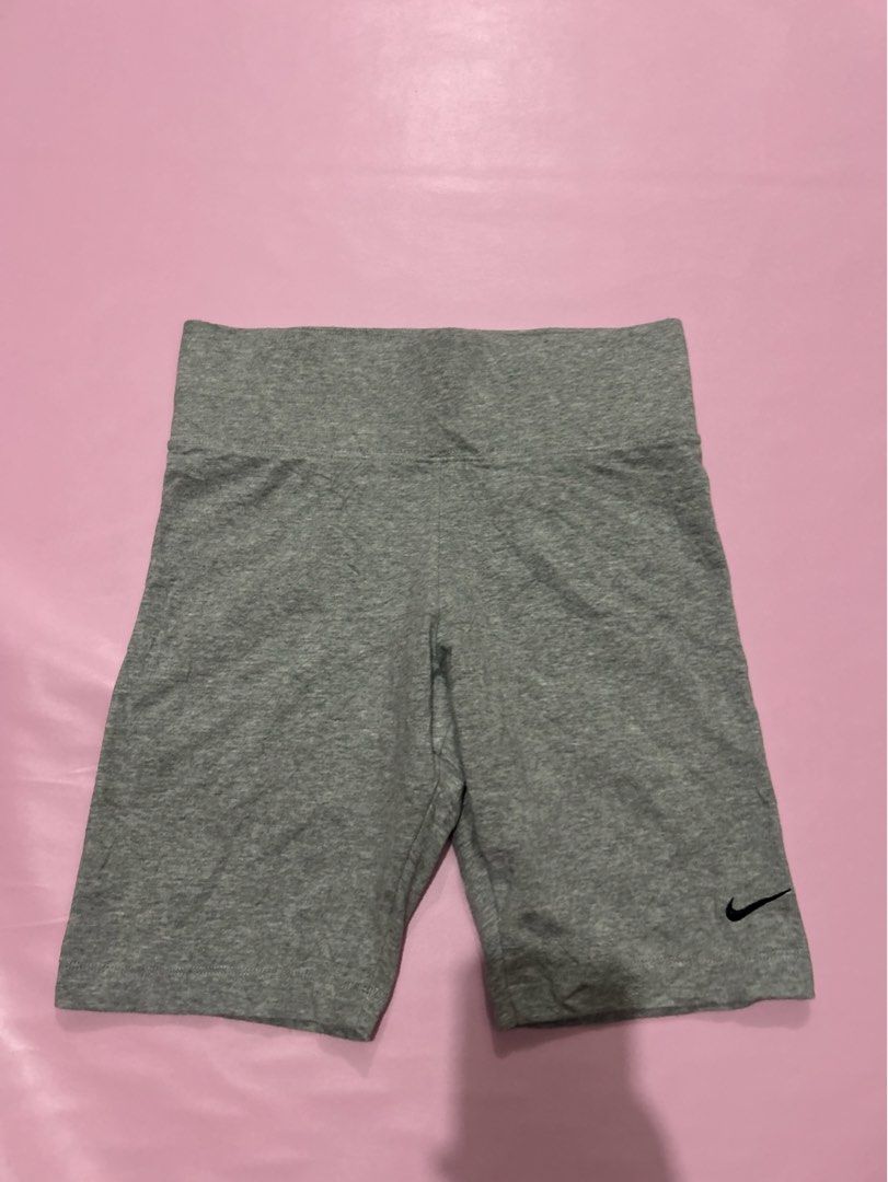 Nike Cycling Short (Category: Activewear) located in Manila. Submitted by chen_clybelles (Listing ID 1462184791, Image 1). Description: .