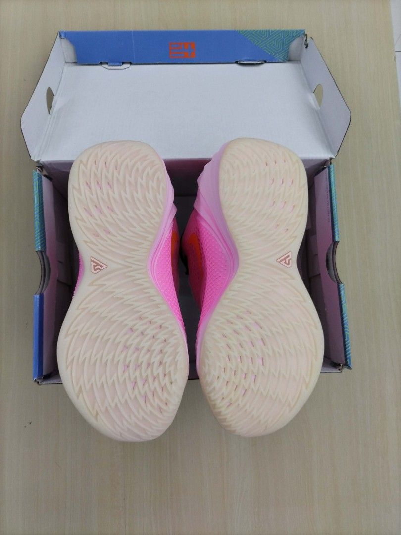 Nike Freak 8 🌸🌷 (Category: Sneakers) located in Manila. Submitted by josier_181 (Listing ID 1462258986, Image 3). Description: Available now Ma'am/Sir Pm for more details Your order via lalamove COD or GCASH payment. Kung anong nasa post ko po yun po mismo ang dadating na item sa inyo 💯 Good quality and condition Thank you and God bless Womens Size Guide 5US - 36 EU/FR - 22CM 6US - 37 EU/FR - 23CM 6.5US - 37.5 EU/FR - 23.5CM 7US - 38 EU/FR - 2