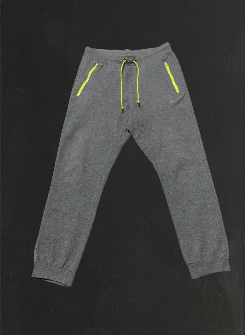Nike jogger pants (Category: Joggers) located in Las Pinas. Submitted by thrftmnl. (Listing ID 1462208213, Image 2). Description: Nike Joggers Great for Open run 🏀 and Hiking! Size: Small Dimes Width: 28-30 Length: 35 Inseam: 11 Leg Opening: 5 Issue/s: nike swoosh sticker gone (swoosh glue remained).